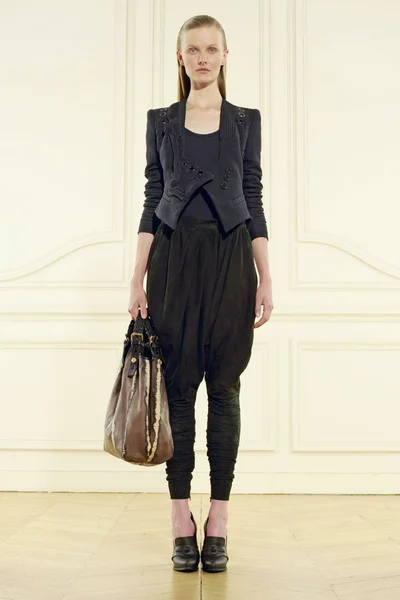 Look 12